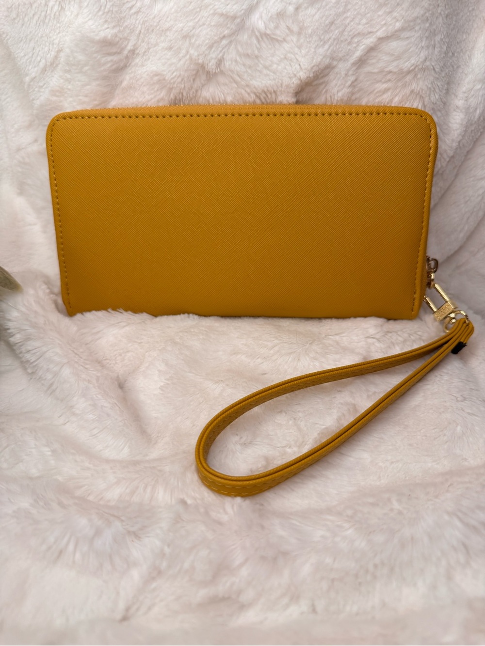 Steve Madden Mustard Yellow Wristlet Clutch with Gold Accent - Picture 2 of 5